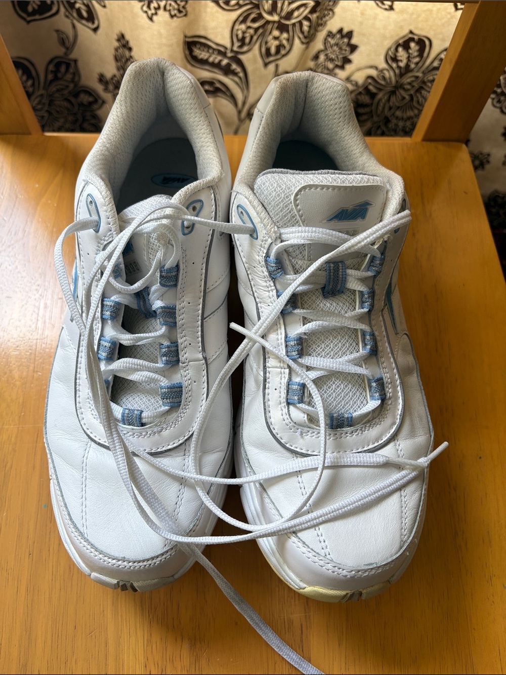 Avia Avi-motion Shoes - Picture 2 of 4